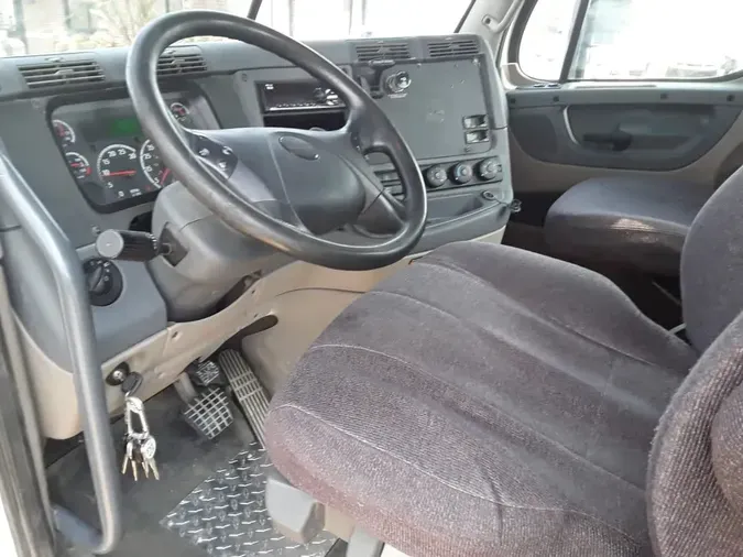 2019 FREIGHTLINER CASCADIA 125