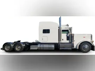 2024 Peterbilt 389