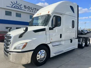 2020 Freightliner Cascadia 126