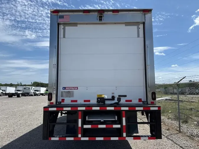 2020 FREIGHTLINER/MERCEDES M2 106