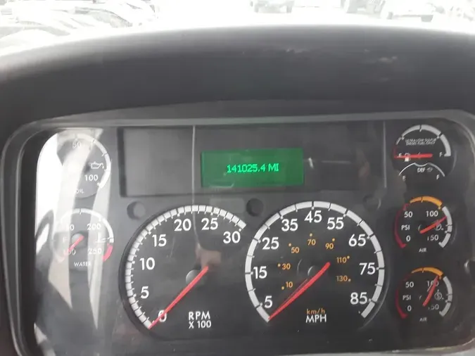 2018 FREIGHTLINER/MERCEDES M2 106