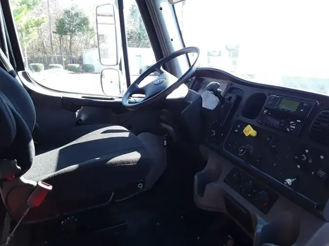 2018 FREIGHTLINER/MERCEDES M2 1068e37d10a08d696d836d2a72b51fb7e27