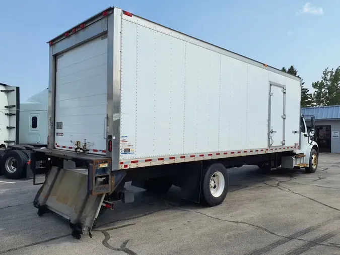 2018 FREIGHTLINER M2 106