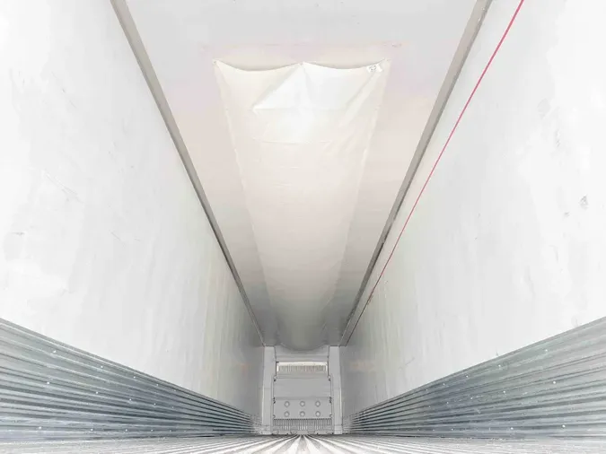 2019 UTILITY VS2RA8e4027abb51a77f910f0177a2e789d95