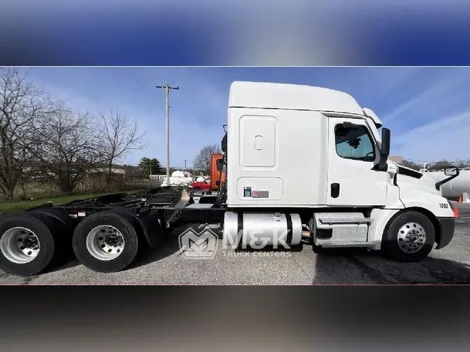 2022 FREIGHTLINER Cascadia 126