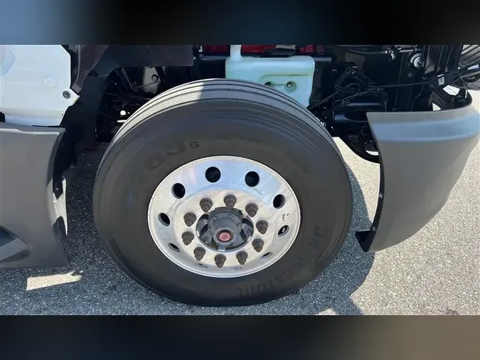 2021 INTERNATIONAL LT