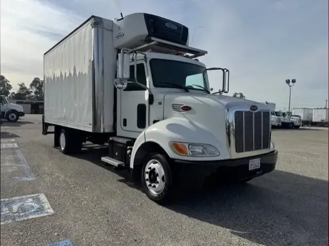 2018 Peterbilt 325