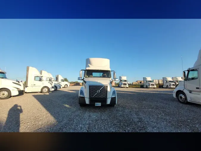 2019 Volvo VNL300