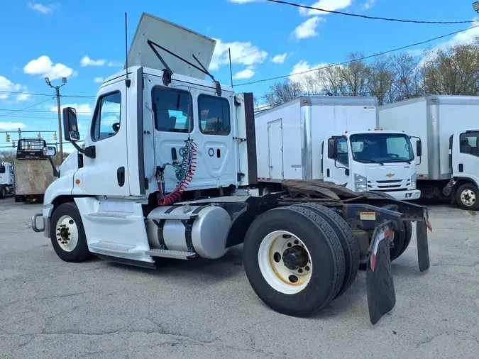 2019 FREIGHTLINER/MERCEDES CASCADIA 125