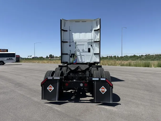 2023 International LT625