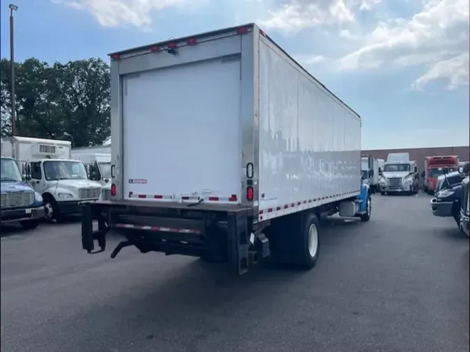 2016 FREIGHTLINER M2 106