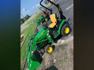 2022 John Deere 1025R