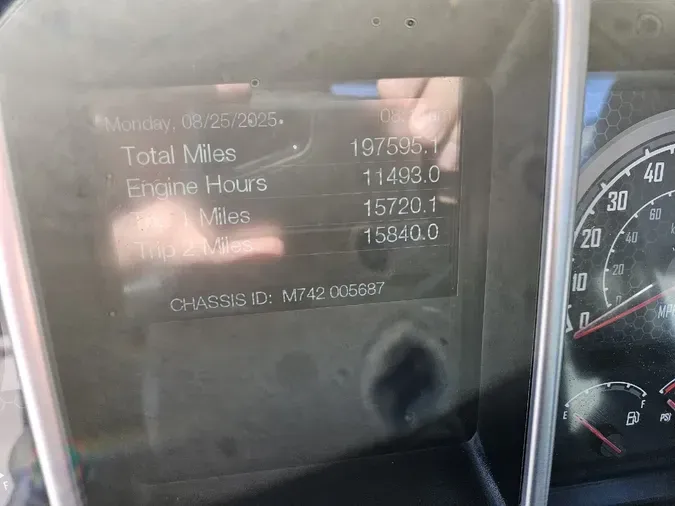 2019 MACK AN64T