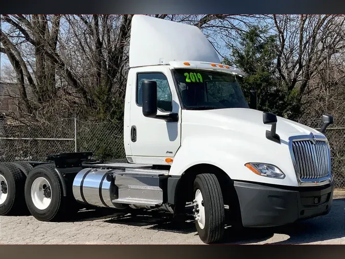 2019 INT LT625 6x48e4fd195122bca7dde9de62e361c3d2c