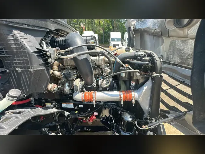2022 Freightliner Cascadia 126