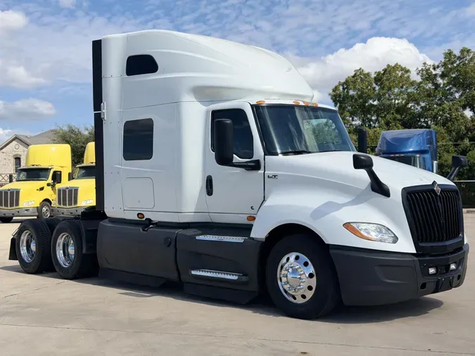 2022 International LT6258e53cc2d581673624ca4453882788594
