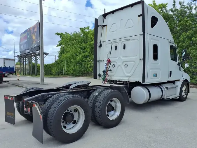 2020 FREIGHTLINER/MERCEDES NEW CASCADIA PX126648e559cadde023252c45e917d7aba9456