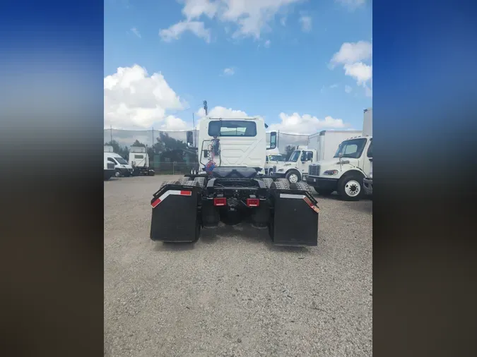 2019 NAVISTAR INTERNATIONAL LT625 DAYCAB T/A