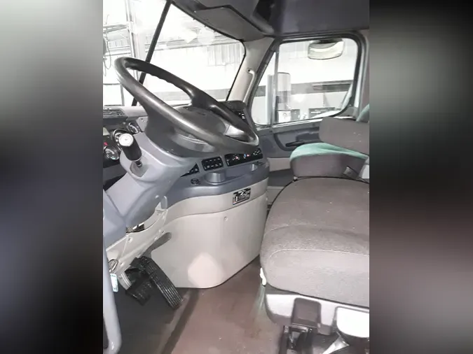 2019 FREIGHTLINER/MERCEDES CASCADIA 125