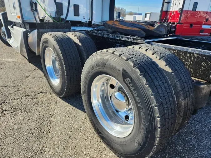 2022 KENWORTH T680