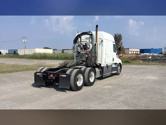 2020 Freightliner Cascadia 1268e5aaff6a5f6a2357753c5dd7d2e7679