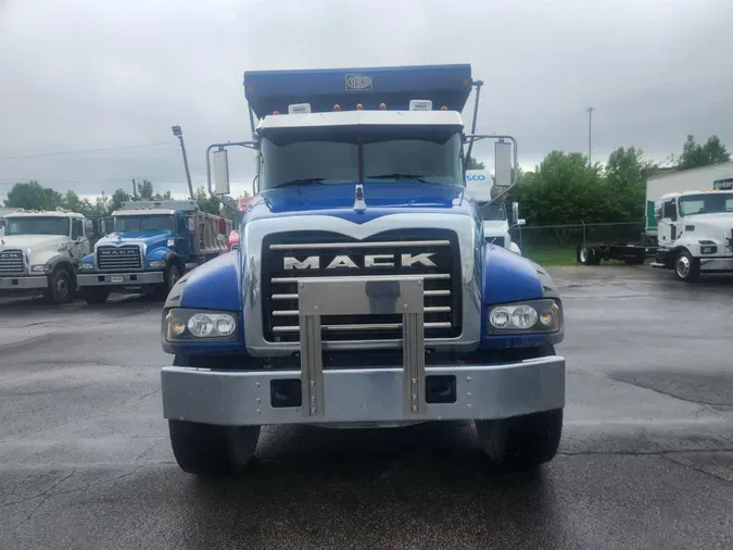2019 Mack GR64F M359