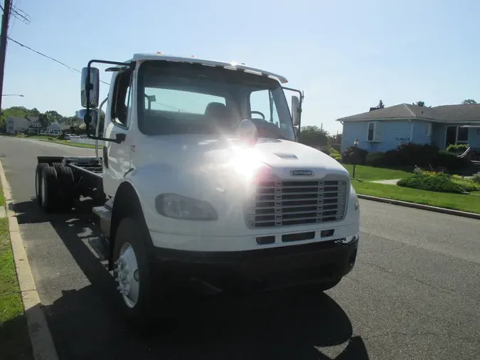2018 FREIGHTLINER M2