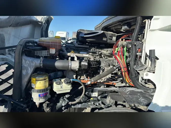 2019 Freightliner Cascadia 126