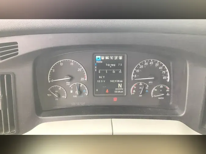 2022 Freightliner Cascadia 126