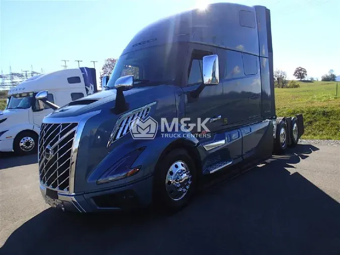2025 VOLVO VNL64T860