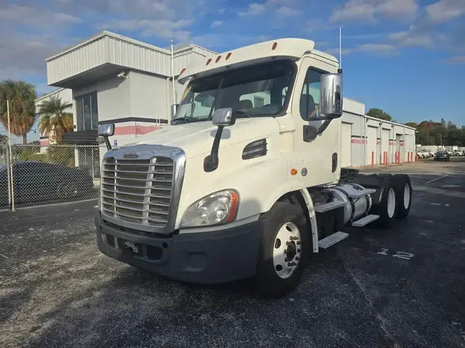 2018 FREIGHTLINER/MERCEDES CASCADIA 1138e6fdab528bba7aa85045d2b758c5754