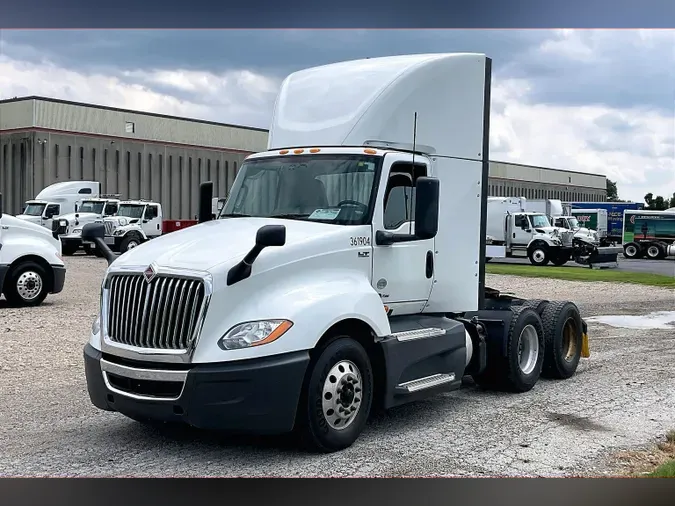 2021 INT LT625 6x4