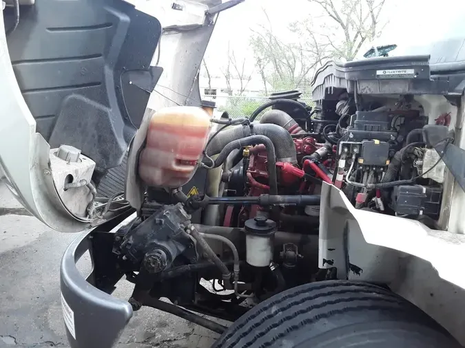 2023 NAVISTAR INTERNATIONAL MV607 (4X2)