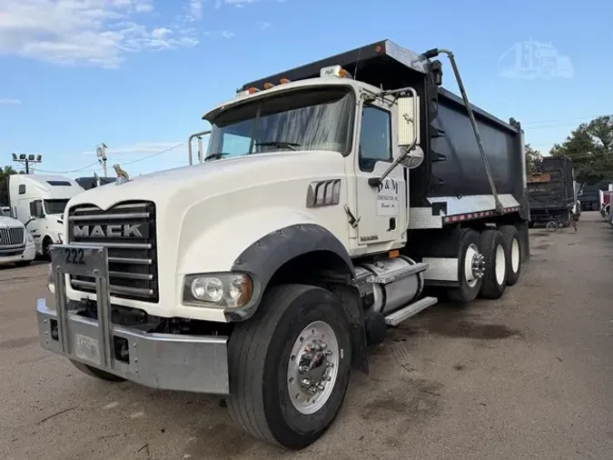 2008 MACK GRANITE GU713