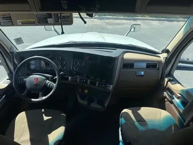 2022 Kenworth T6808e7ff591bdebb4246c27be5fe41b3c3f