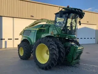 2018 John Deere 8800