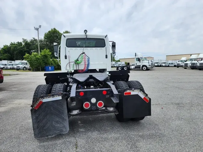 2016 FREIGHTLINER M2 106