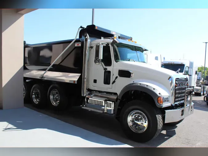 2025 Mack Granite 64FT