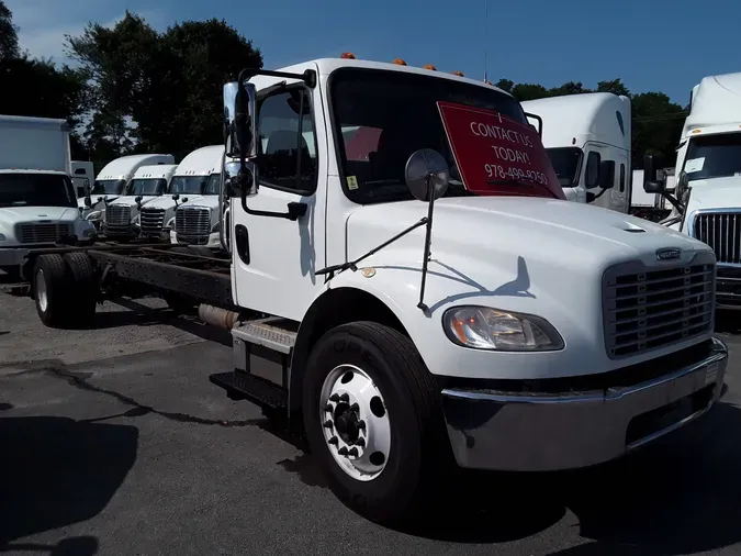 2017 FREIGHTLINER/MERCEDES M2 106