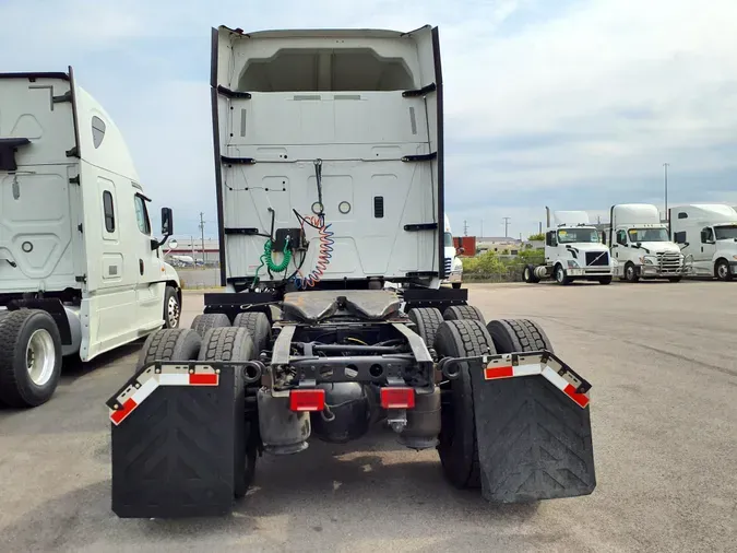 2019 NAVISTAR INTERNATIONAL LT625 SLPR CAB