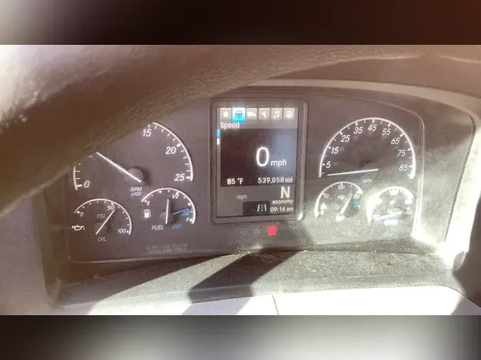 2020 Freightliner Cascadia 126