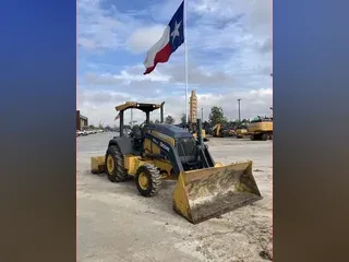 2018 John Deere 210L EP