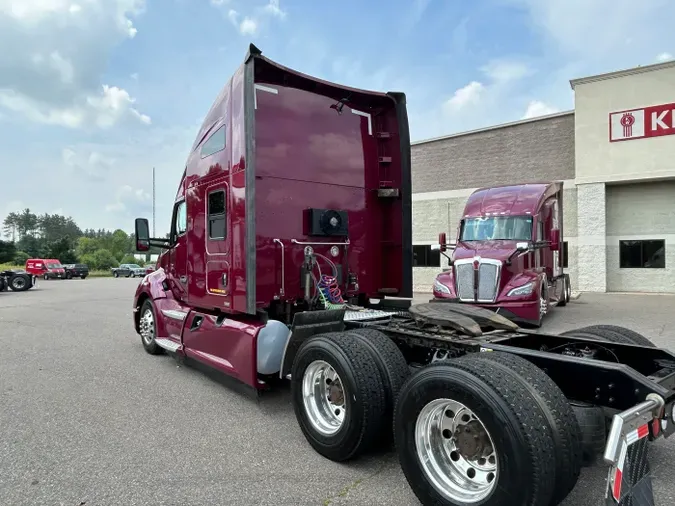 2022 Kenworth T680