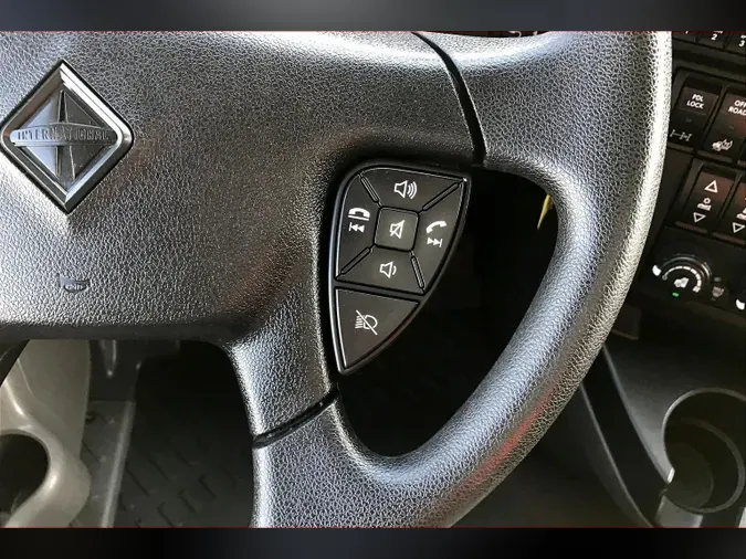 2022 INT LT625 6x4