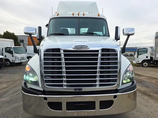 2019 FREIGHTLINER/MERCEDES CASCADIA 1258e98777fed86d6e960a20ad11ba7150c