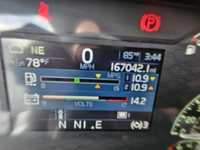 2022 VOLVO VNL64T740