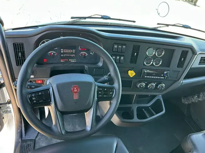 2025 Kenworth T2808e9bff2d51d342204f2db1d2d05d5fde