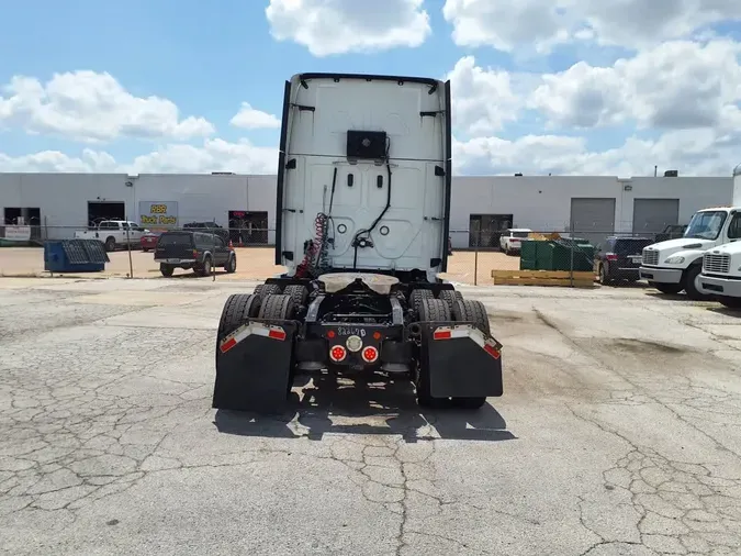 2019 FREIGHTLINER NEW CASCADIA PX12664