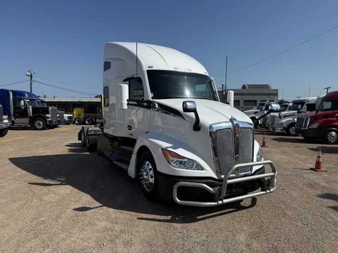 2023 Kenworth T680