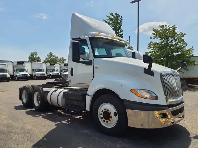2019 NAVISTAR INTERNATIONAL LT625 DAYCAB T/A